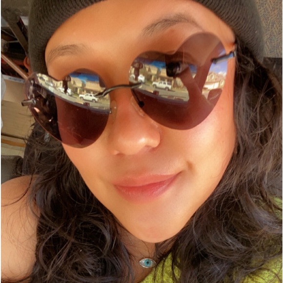 Meet your Posher, Ashlie - Picture 1 of 1